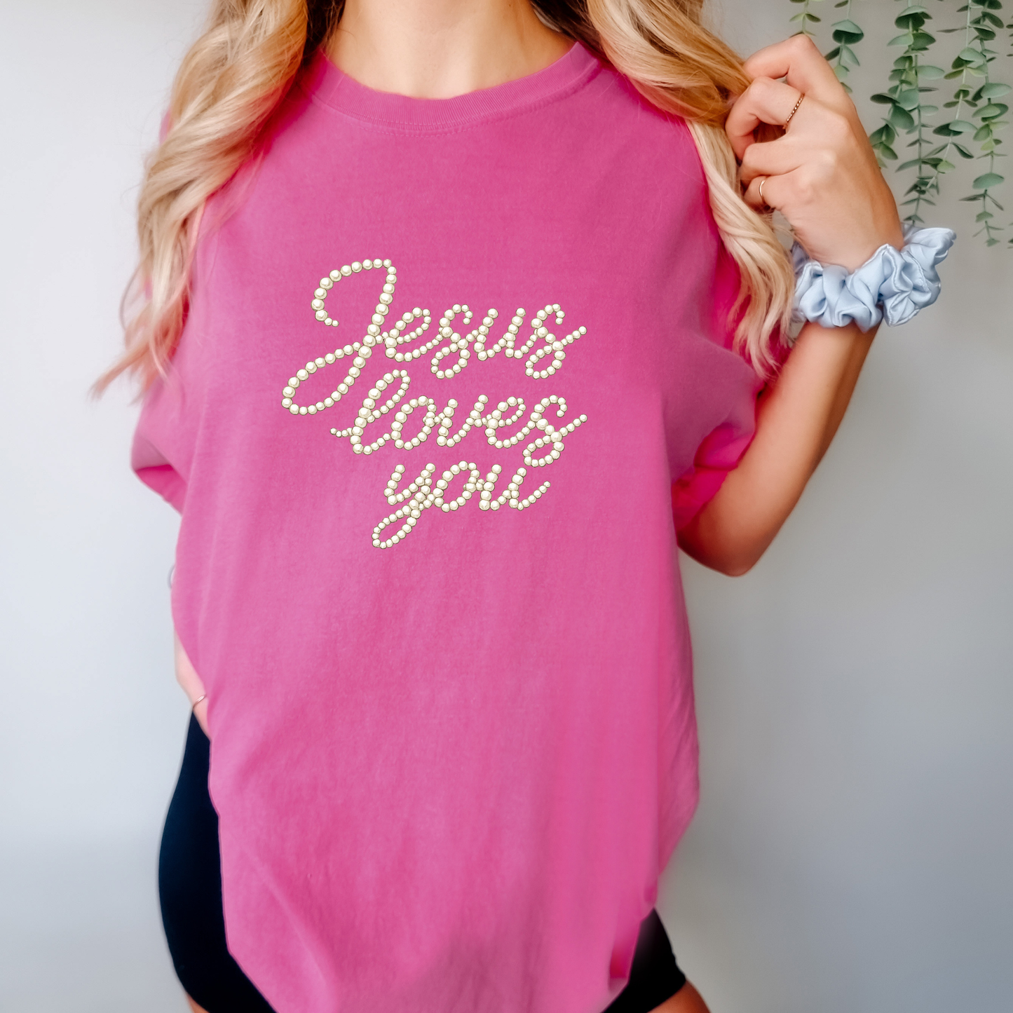 Jesus Loves You Pearl Script Tee - Comfort Colors