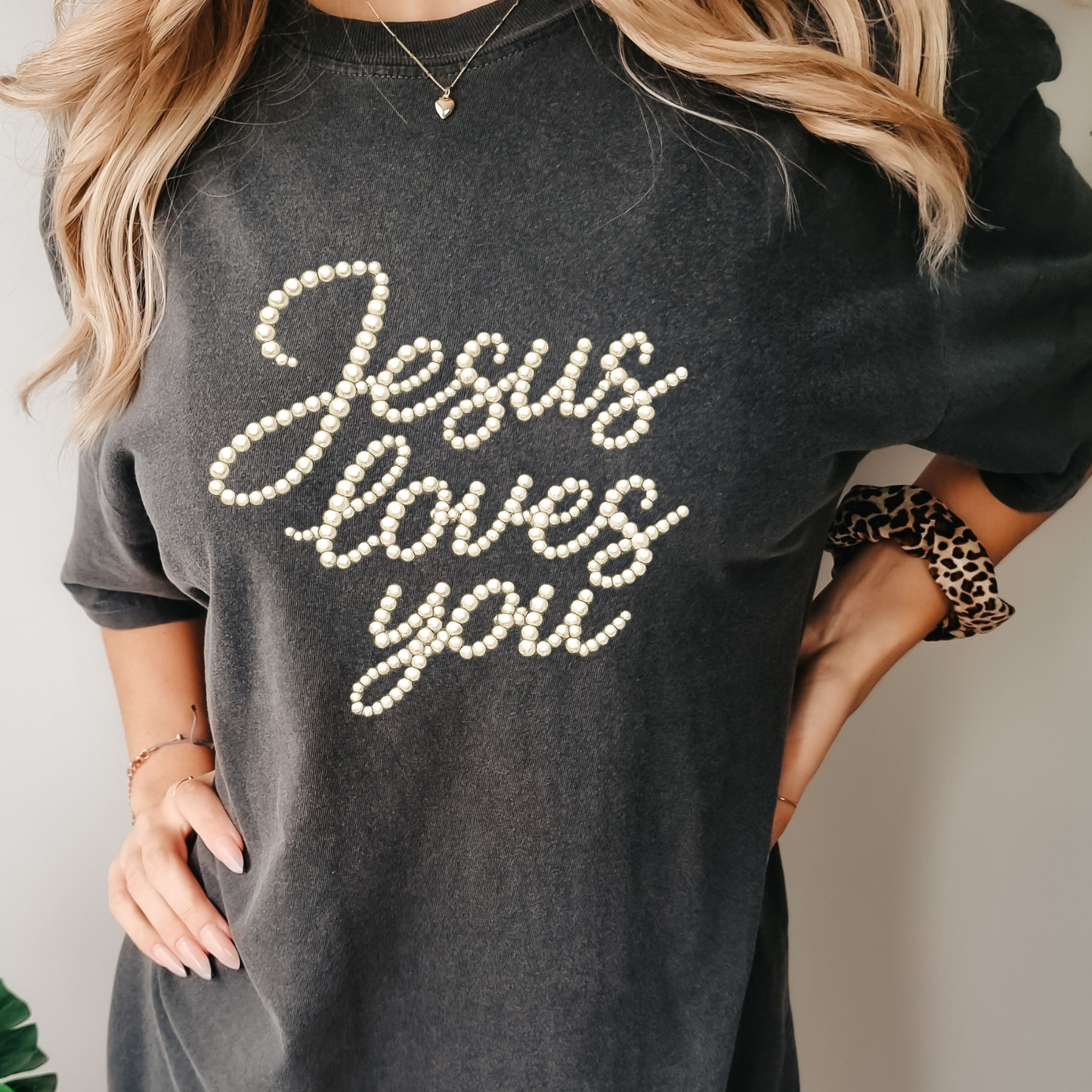 Jesus Loves You Pearl Script Tee - Comfort Colors